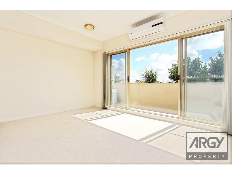 18/17-19 Warby Street, Campbelltown NSW 2560