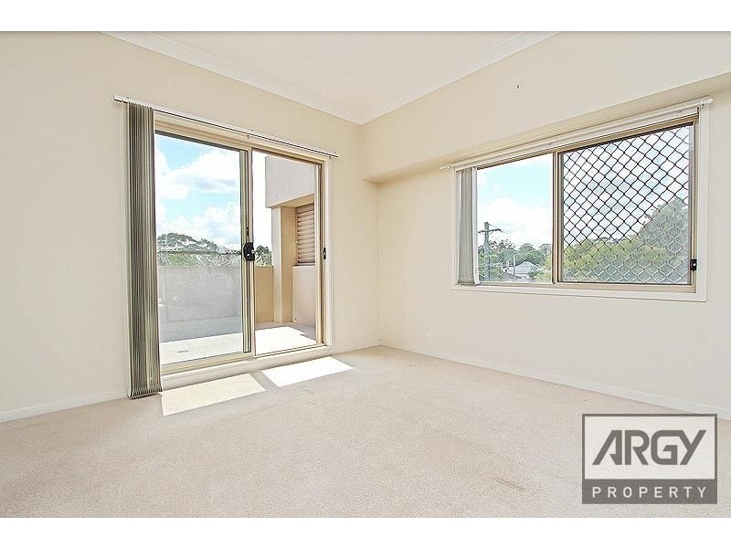 18/17-19 Warby Street, Campbelltown NSW 2560