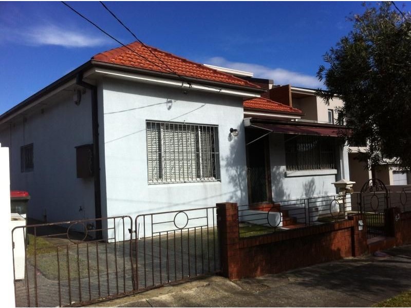 63 Universal Street, Eastlakes NSW 2018