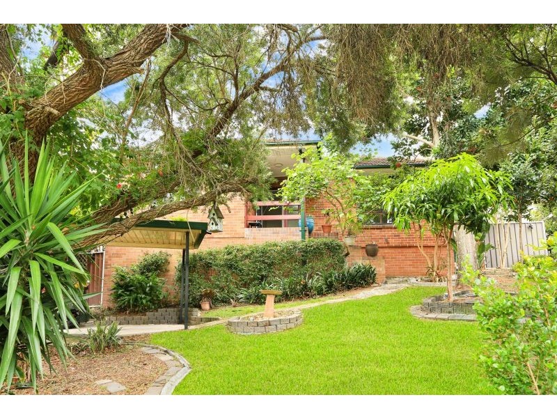 9 Ian Street, Lalor Park NSW 2147