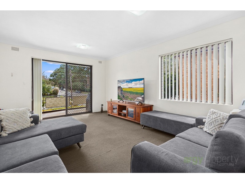 1/64-66 Hampton Court Road, Carlton NSW 2218