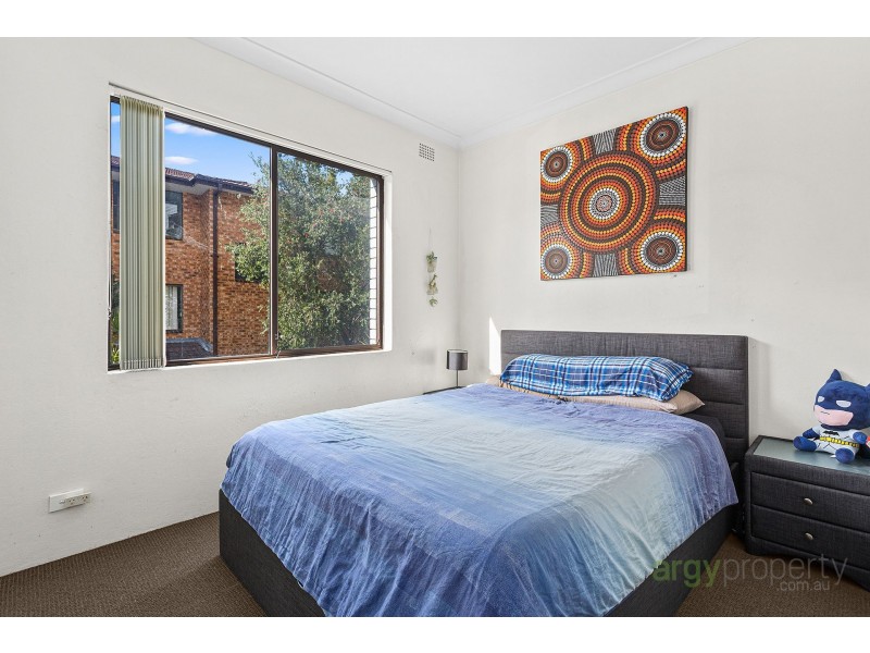 1/64-66 Hampton Court Road, Carlton NSW 2218