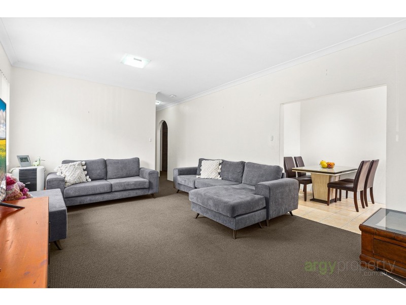 1/64-66 Hampton Court Road, Carlton NSW 2218