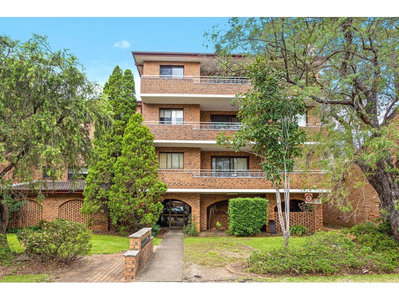 8/2-6 High Street, Carlton NSW 2218