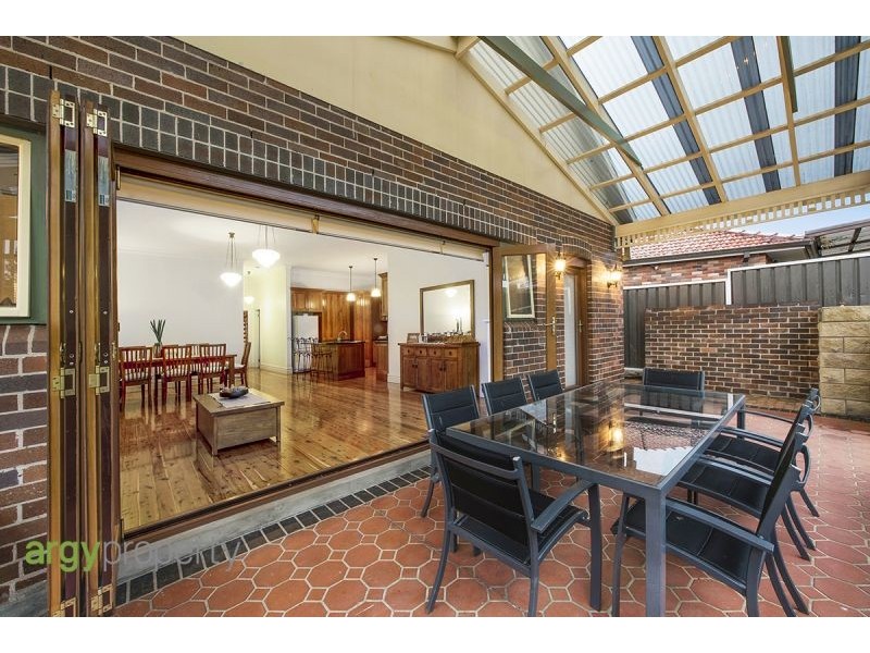 32 Grantham Street, Carlton NSW 2218