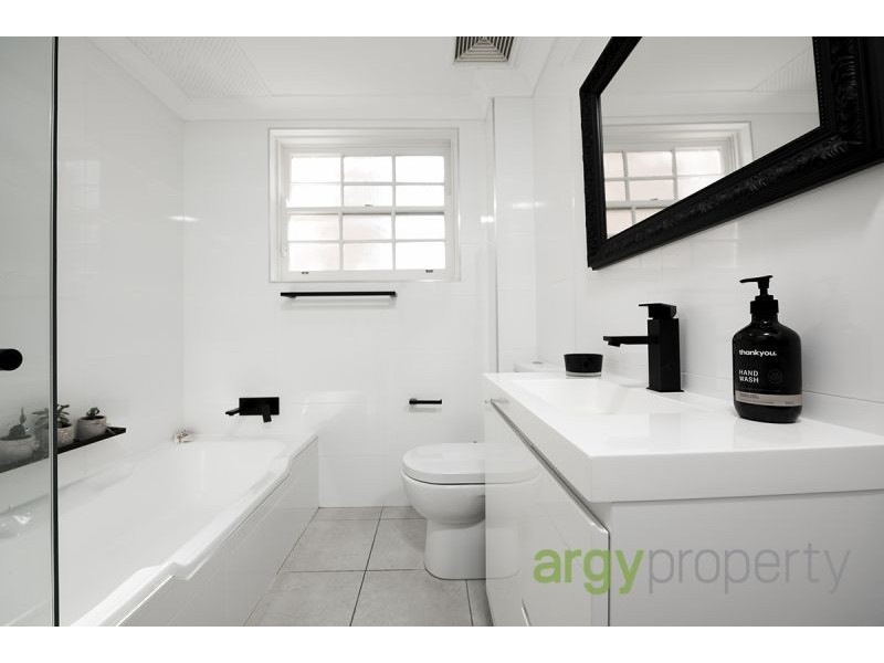 2/51 Robertson Street, Kogarah NSW 2217