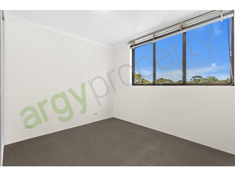 2/9 Buchanan Street, Carlton NSW 2218