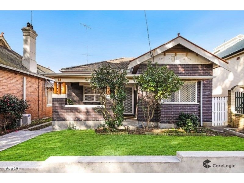 14 Bembridge Street, Carlton NSW 2218