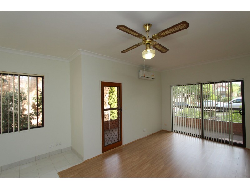 1/6 Hillcrest Avenue, Hurstville NSW 2220