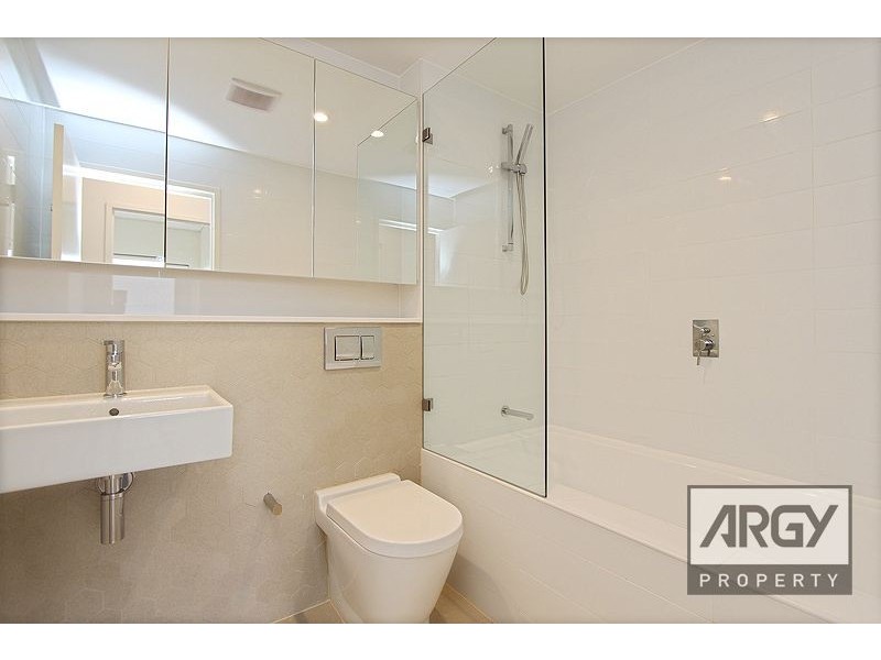 803/41 Hill Road, Wentworth Point NSW 2127