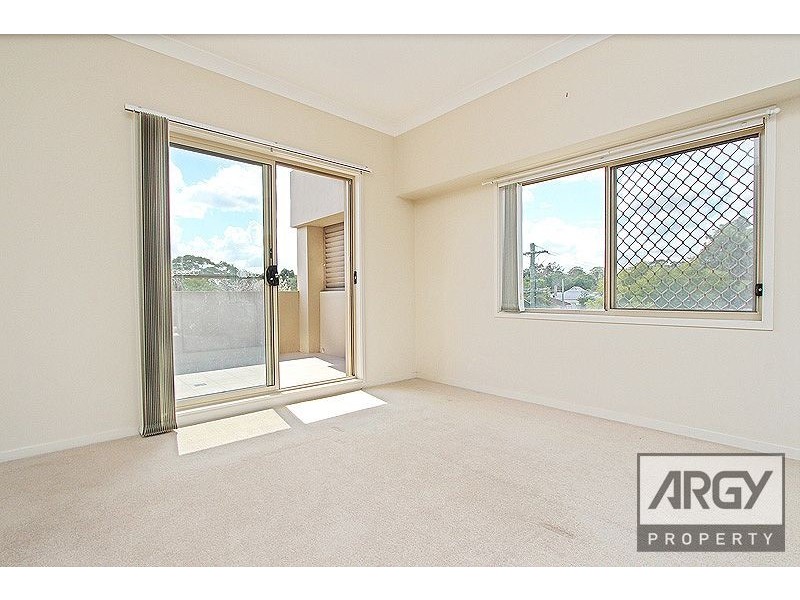 18/17-19 Warby Street, Campbelltown NSW 2560