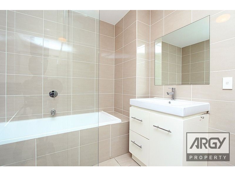 18/17-19 Warby Street, Campbelltown NSW 2560
