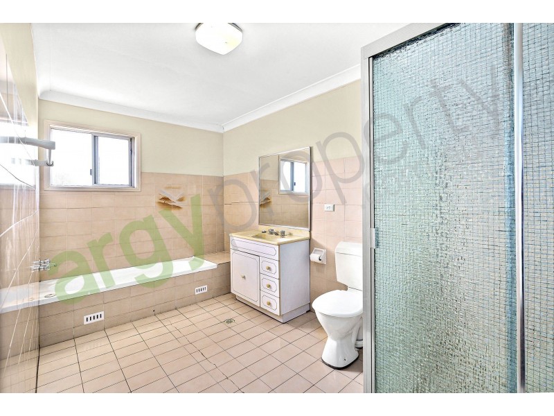 4/2B St Elmo Parade, Kingsgrove NSW 2208