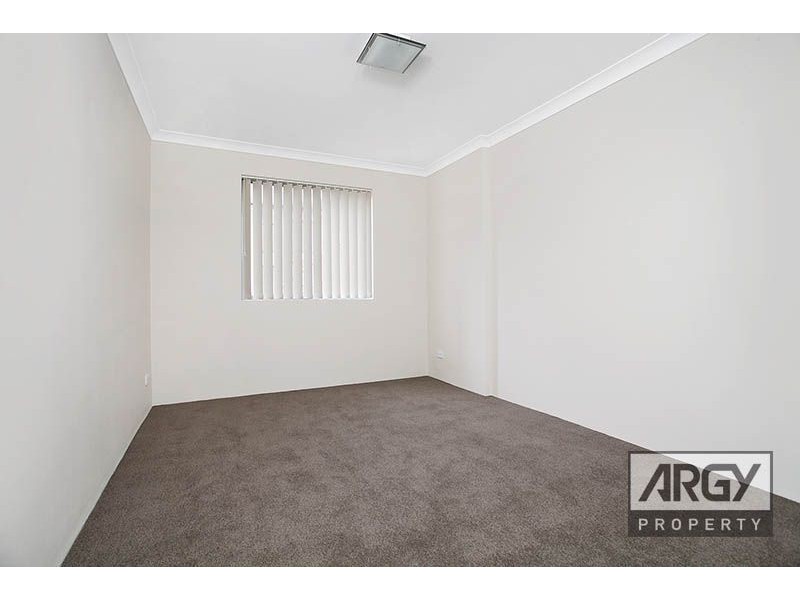 5/68-70 Hampton Court Road, Carlton NSW 2218