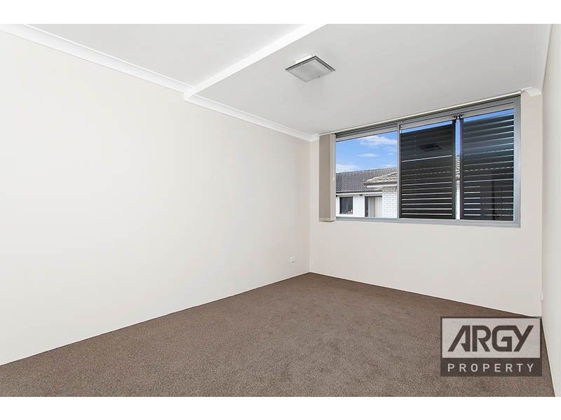 5/68-70 Hampton Court Road, Carlton NSW 2218