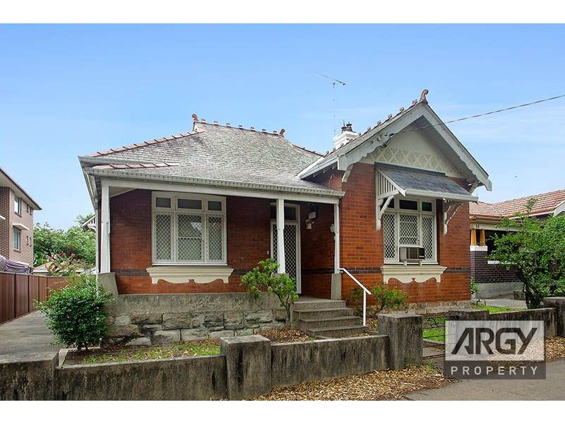 12 Bembridge Street, Carlton NSW 2218