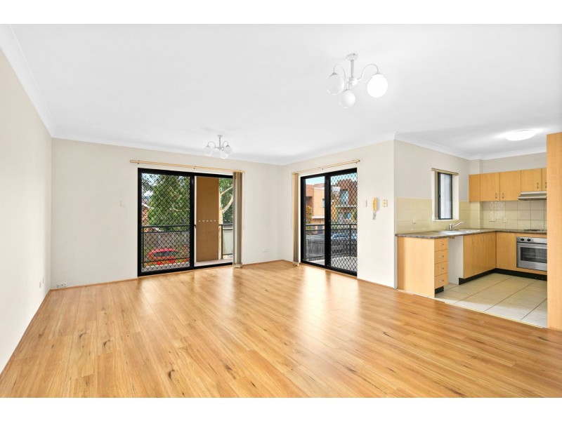 4/86-88 Woniora Road, Hurstville NSW 2220