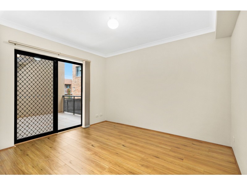 4/86-88 Woniora Road, Hurstville NSW 2220