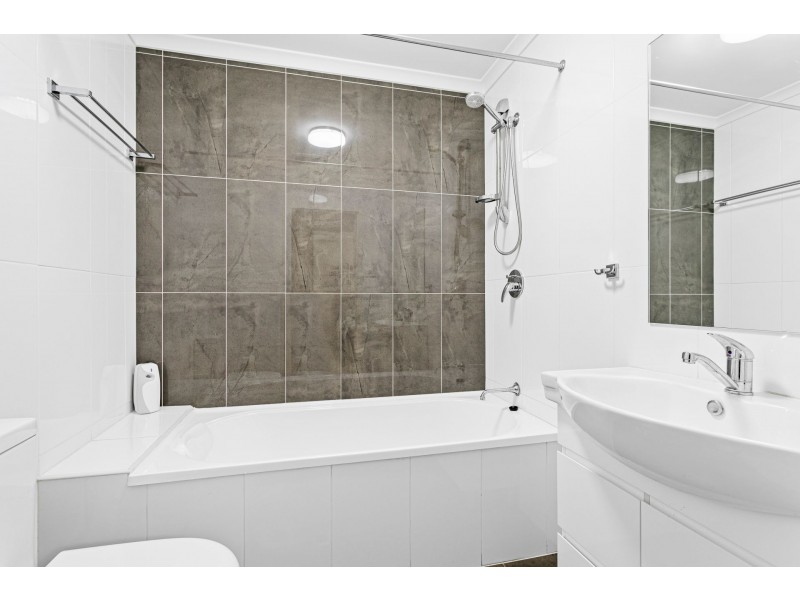 23/5-7 Richards Avenue, Peakhurst NSW 2210