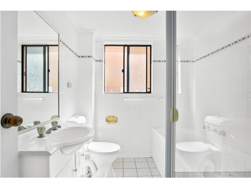 2/45 Robertson Street, Kogarah NSW 2217