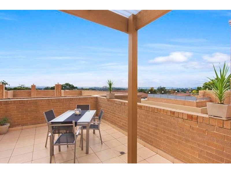 32/26-30 Premier Street, Kogarah NSW 2217