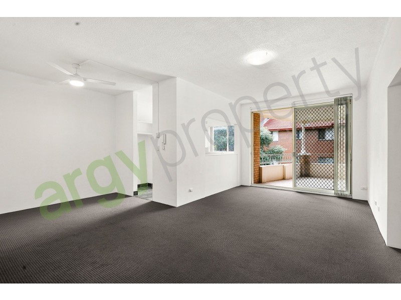 9/10-14 Hampton Court Road, Carlton NSW 2218