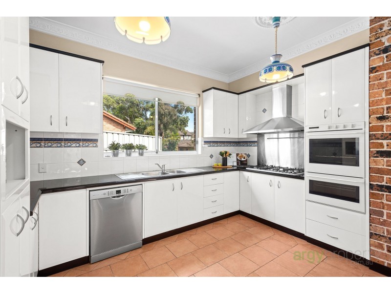 2 Robertson Street, Kogarah NSW 2217