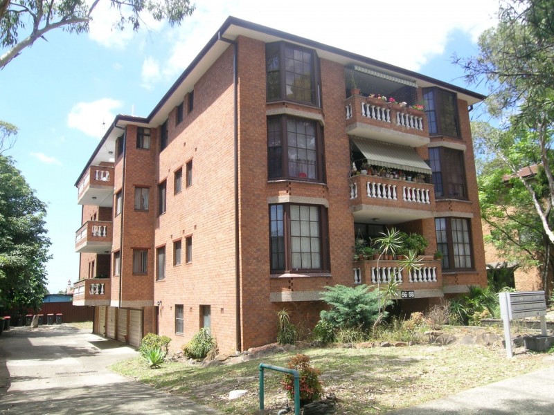 3/56-58 Hampton Court Road, Carlton NSW 2218