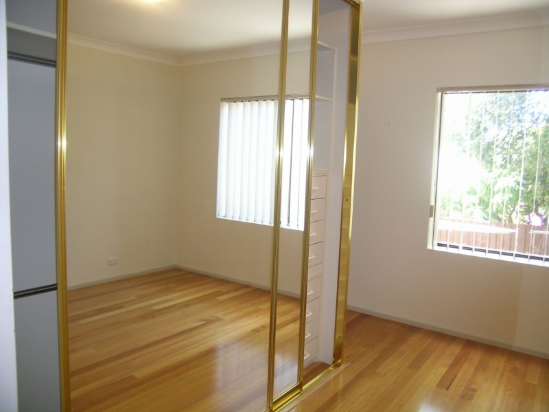 3/56-58 Hampton Court Road, Carlton NSW 2218