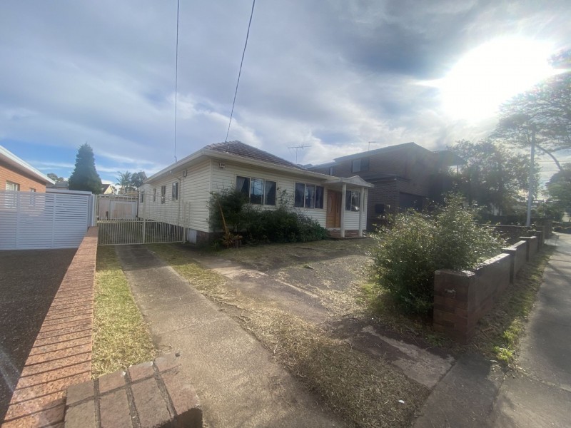 89 Stoddart Street, Roselands NSW 2196