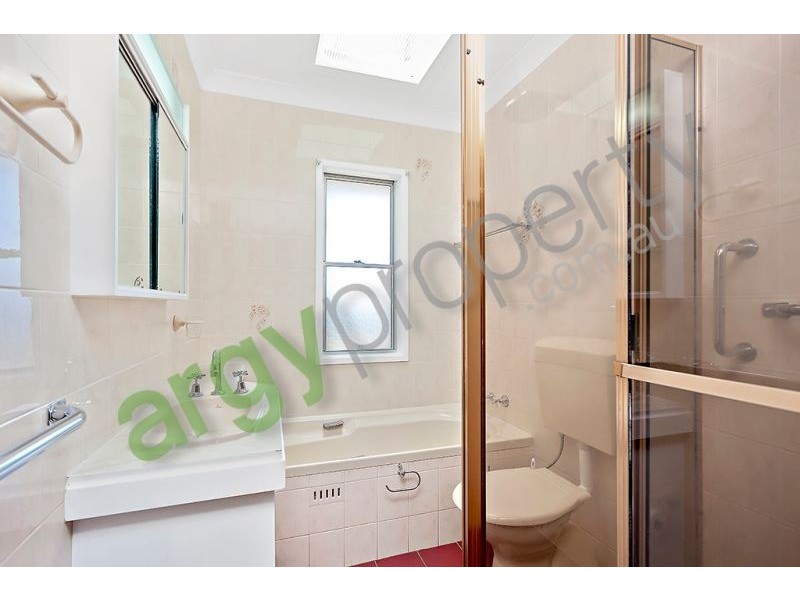 11 Hargrave Street, Leumeah NSW 2560