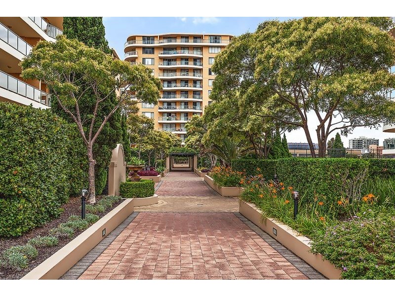 702/5 Rockdale Plaza Drive, Rockdale NSW 2216