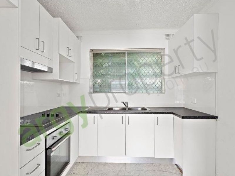 6/18 Nicoll Street, Roselands NSW 2196