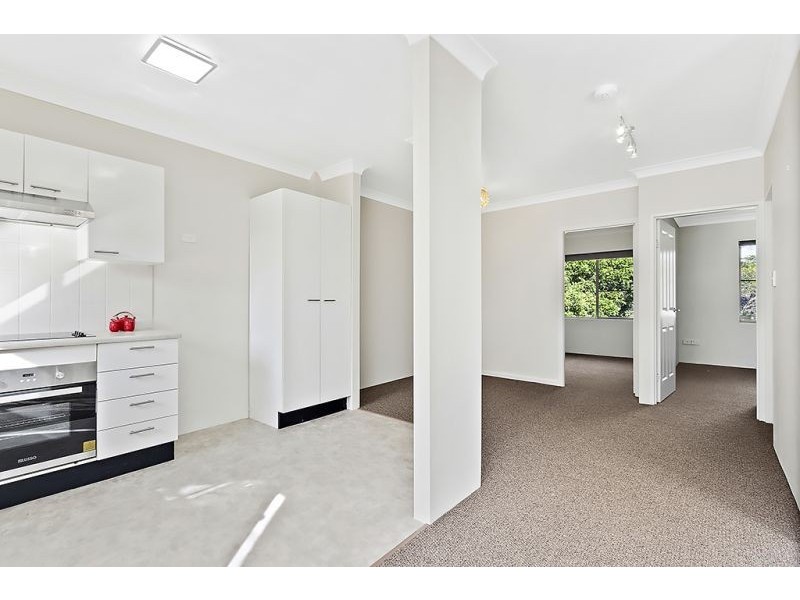 8/73 Bellingara Road, Miranda NSW 2228