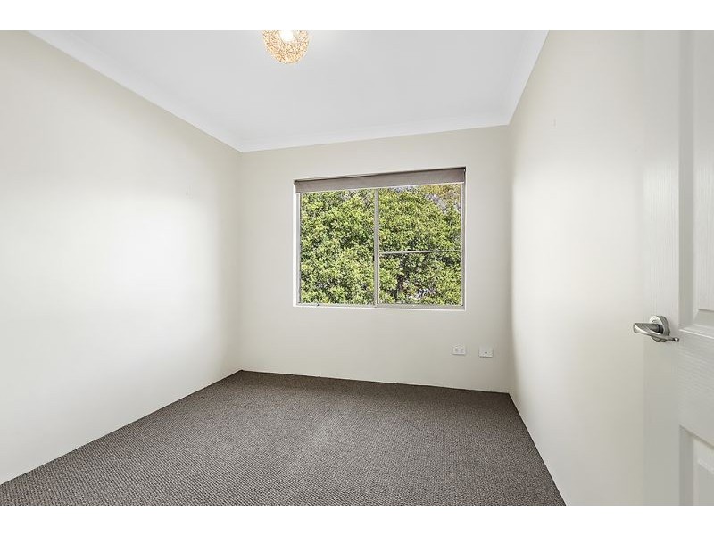 8/73 Bellingara Road, Miranda NSW 2228