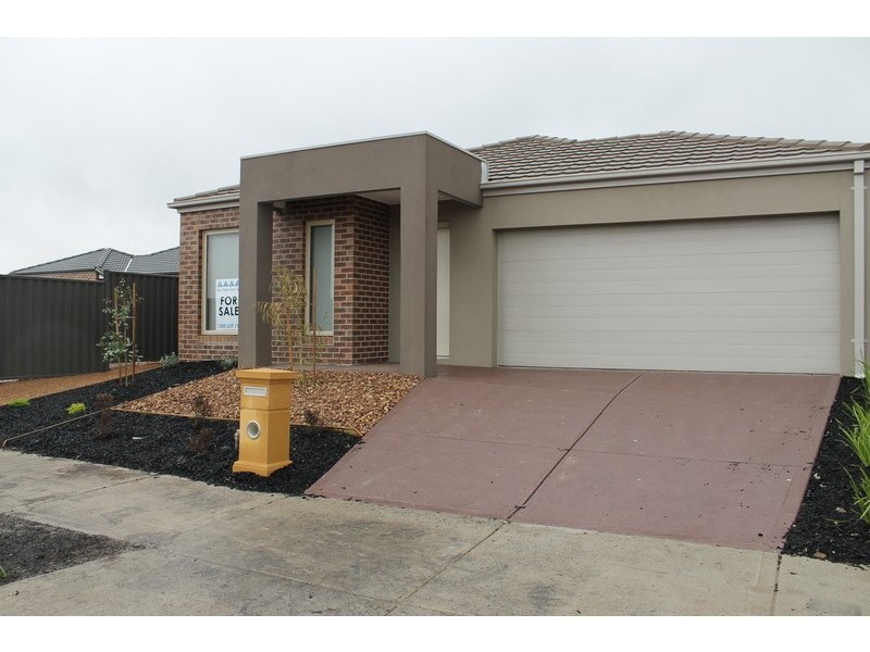 3 Kendall St, Hillside VIC 3037