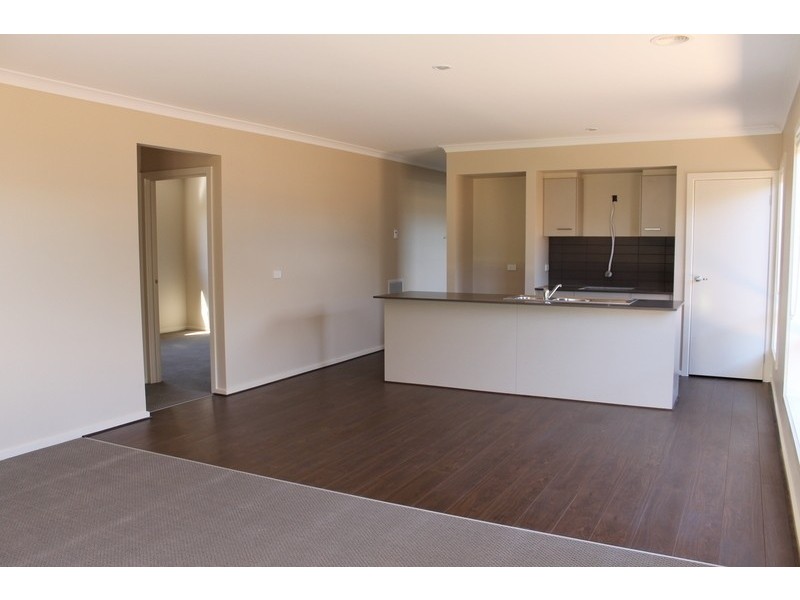 3 Kendall St, Hillside VIC 3037