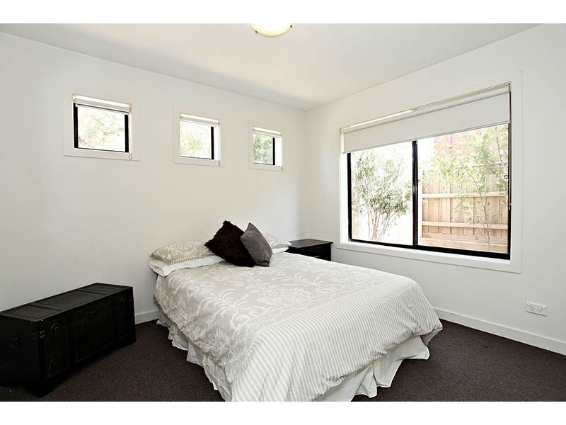 1/13 Logie, Oakleigh VIC 3166