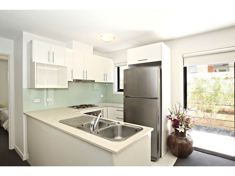 1/13 Logie, Oakleigh VIC 3166