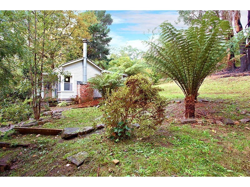 226 Monbulk Rd, Kallista VIC 3791