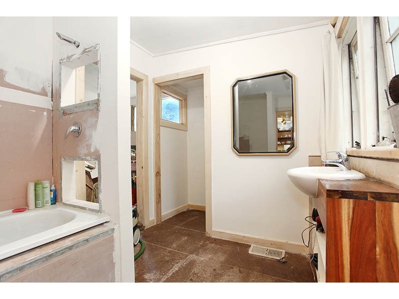 226 Monbulk Rd, Kallista VIC 3791