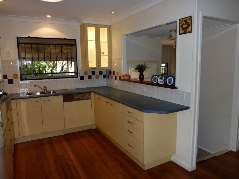 43 Clayton Street, Sandgate QLD 4017