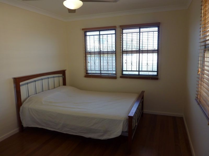 43 Clayton Street, Sandgate QLD 4017