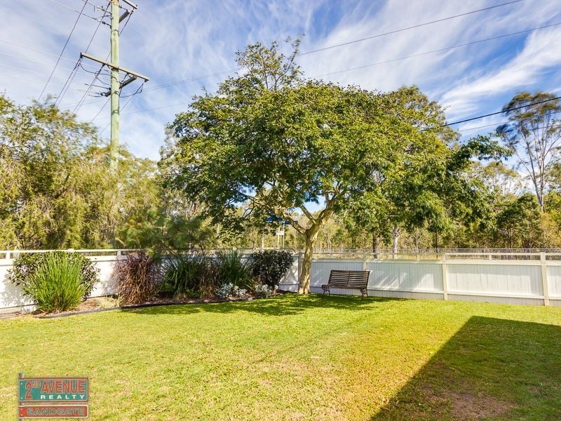 129 Hoskins Street, Sandgate QLD 4017