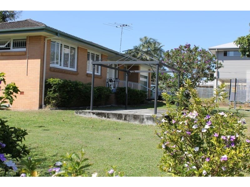 61 Alexandra Street, Sandgate QLD 4017