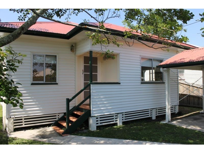 8 Wimble Street, Deagon QLD 4017