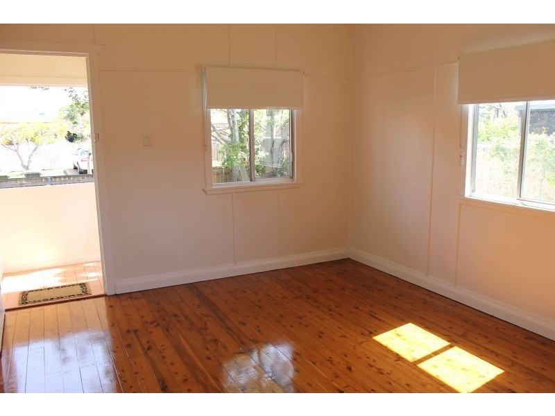 8 Wimble Street, Deagon QLD 4017