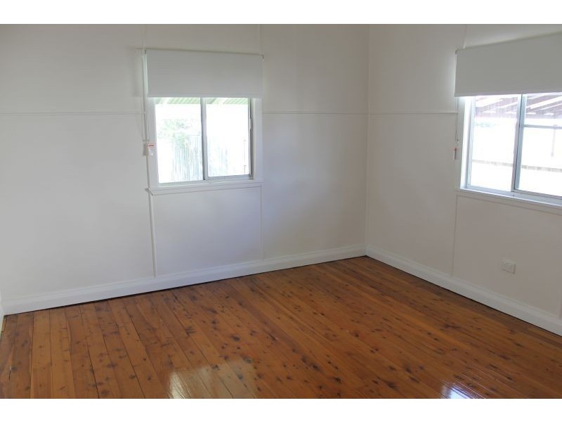 8 Wimble Street, Deagon QLD 4017