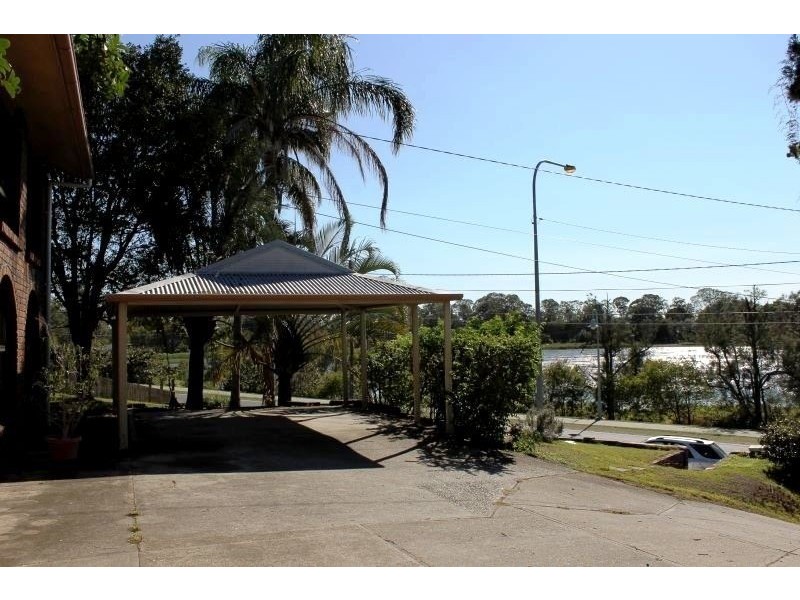 85 Southerden Street, Sandgate QLD 4017