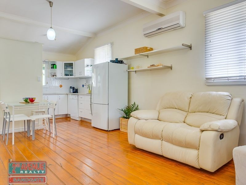 85 Burralong Street, Deagon QLD 4017